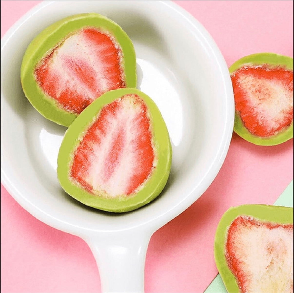 Freeze Dried Matcha Chocolate Strawberries (60g)
