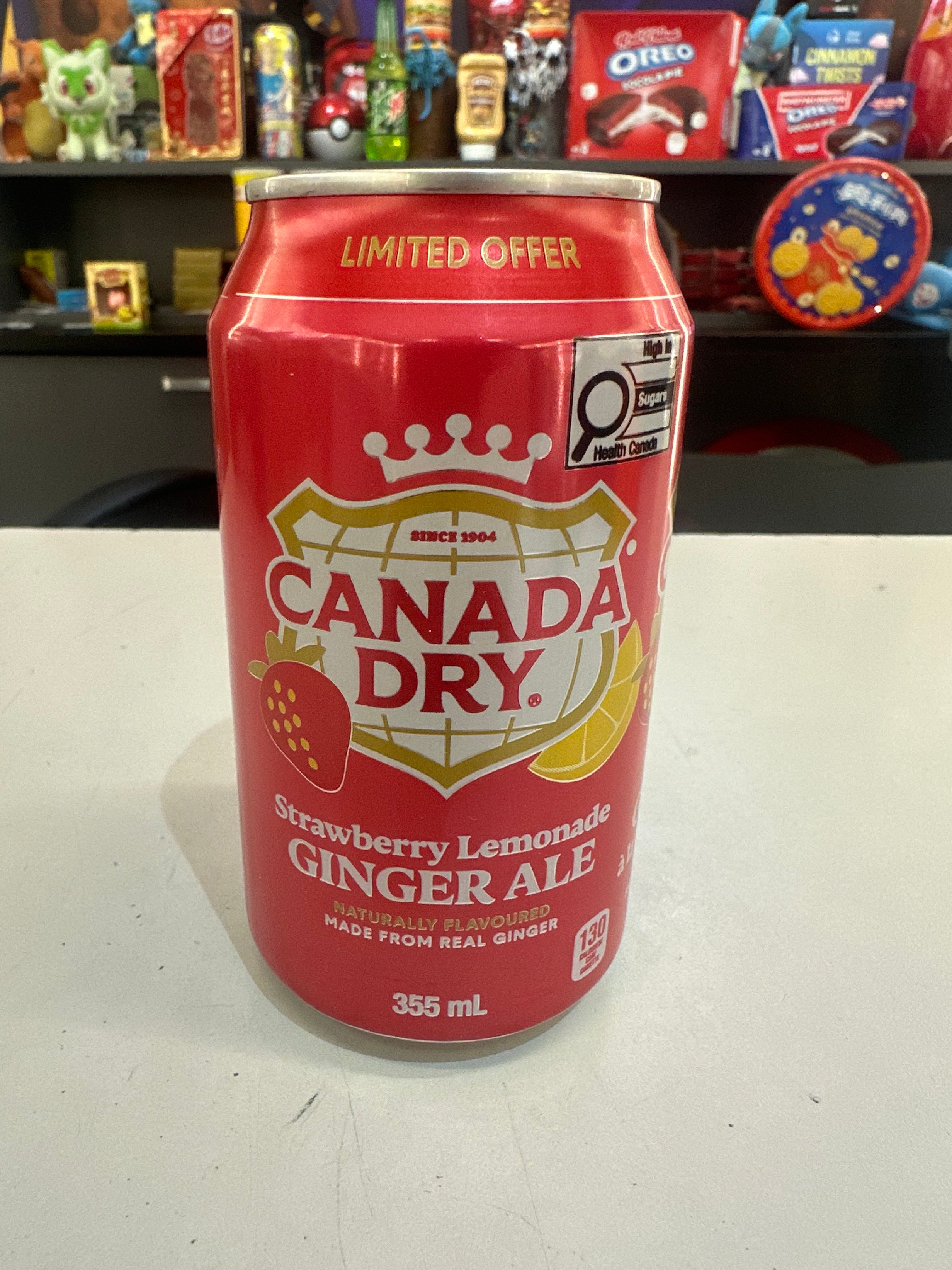 Canada Dry Strawberry Lemonade with REAL SUGAR! (355ml)